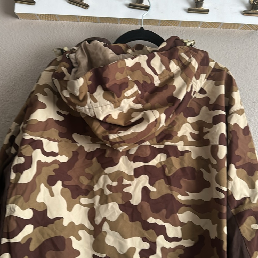 Dc men’s snowboarding jacket - Picture 6 of 11